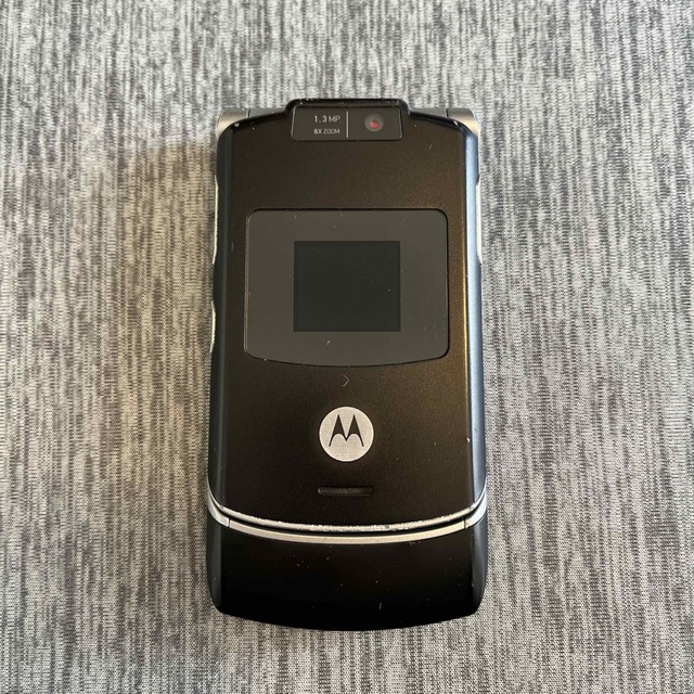 Motorola(モトローラ)のdocomo Motorola M702iS スマホ/家電/カメラのスマートフォン/携帯電話(携帯電話本体)の商品写真