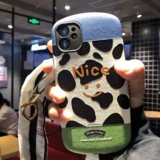 iPhone 13 Pro シリコン保護ケース(iPhoneケース)