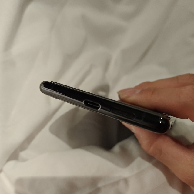 SOV40 Xperia 1 ブラック 64GB sim フリー スマホ/家電/カメラのスマートフォン/携帯電話(スマートフォン本体)の商品写真