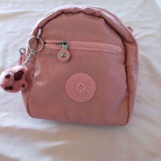 キプリング(kipling)のキプリング　リュックサック　WINNIFRED　S　ブライダル　ピンク　新品(リュック/バックパック)