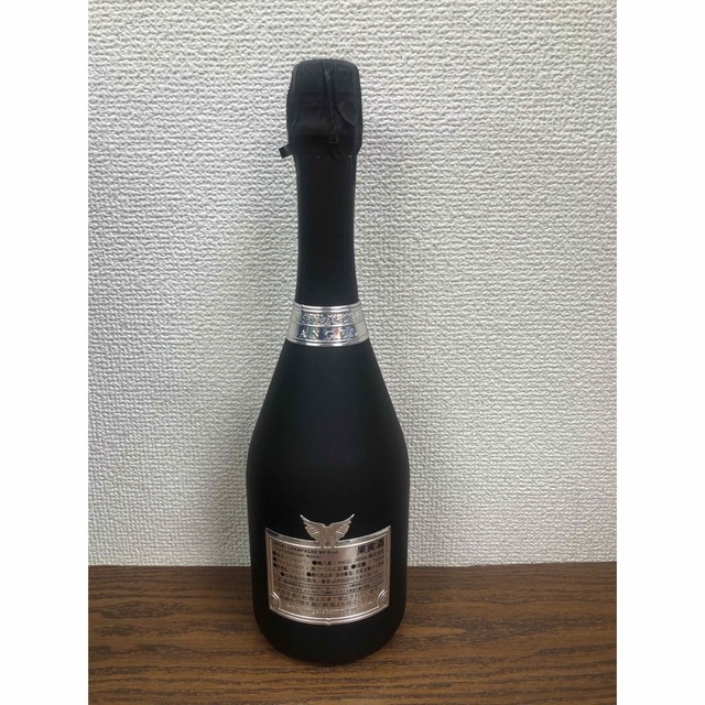 O-2 未開栓【エンジェルブリュットブラック シャンパン750mL 箱付き】-