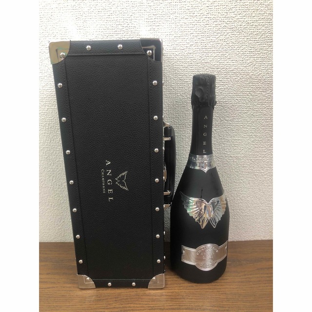 O-3 未開栓【エンジェルブリュットブラック シャンパン750mL 箱付き