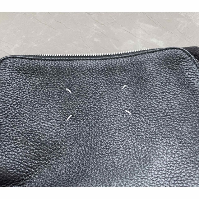 Maison Martin Margiela(マルタンマルジェラ)のメゾンマルジェラ 5ショルダーバッグ ブラック メンズのバッグ(ショルダーバッグ)の商品写真