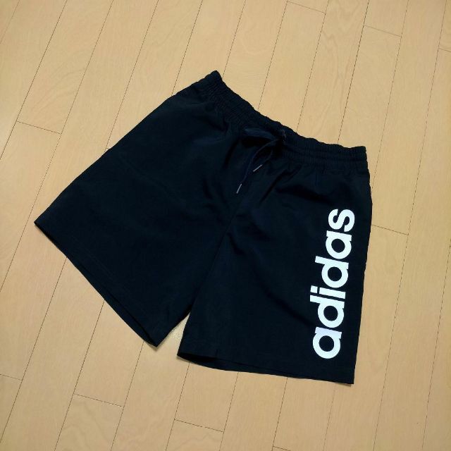 adidas(アディダス)の♈極美品♈メンズ♈ adidas　ウーブンショーツ　ブラック　★サイズ2XL★ メンズのパンツ(ショートパンツ)の商品写真