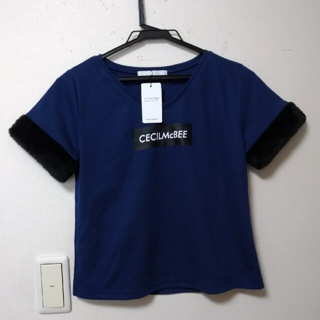 CECIL McBEE(セシルマクビー)の新品タグ付き　CECIL McBEE　セシルマクビー　T　カットソー（Ｓ） レディースのトップス(Tシャツ(半袖/袖なし))の商品写真