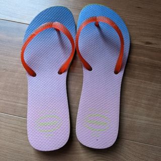 ハワイアナス(havaianas)のhavaianas　ハワイアナス☆ ビーチサンダル　23〜23.5(サンダル)