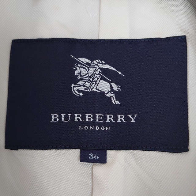 BURBERRY(バーバリー)のBURBERRY　LONDON　Woman36size　スプリングコート レディースのジャケット/アウター(スプリングコート)の商品写真