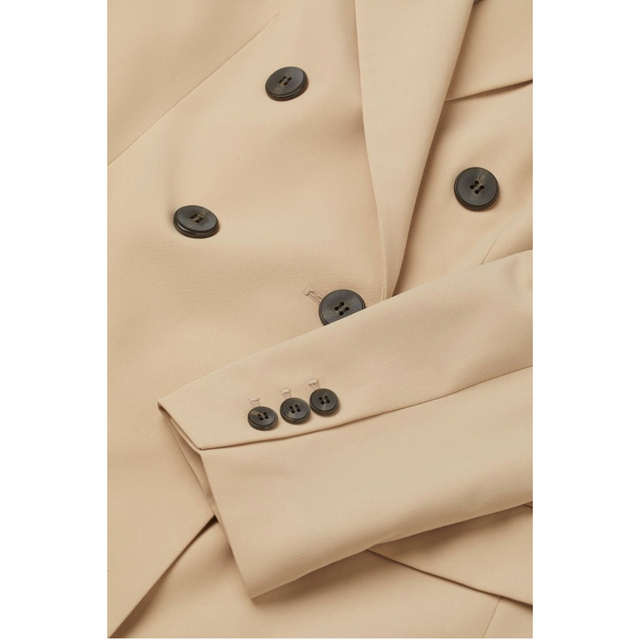 H&M(エイチアンドエム)のH&M ﾀﾞﾌﾞﾙﾌﾞﾚｽﾄｼﾞｬｹｯﾄ レディースのジャケット/アウター(テーラードジャケット)の商品写真