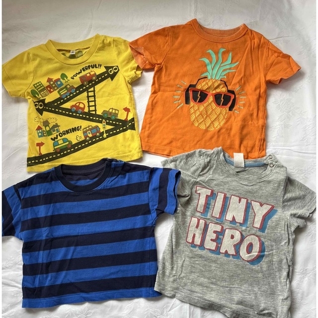 UNIQLO(ユニクロ)のキッズ　Tシャツ 80サイズ　4点 キッズ/ベビー/マタニティのベビー服(~85cm)(Ｔシャツ)の商品写真