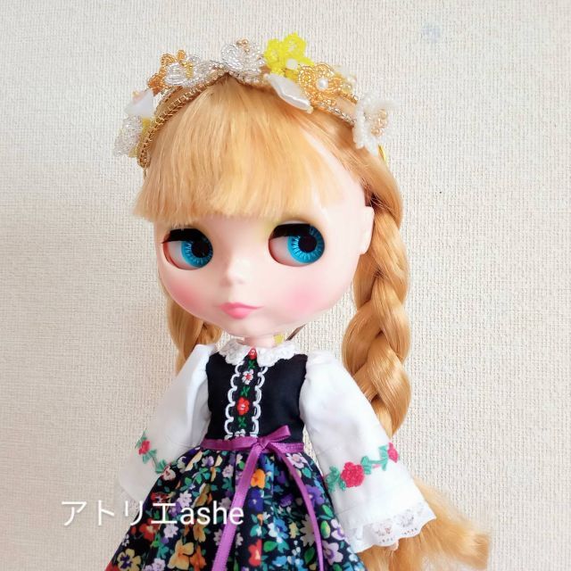 ハンドメイド「モダン チマチョゴリ （花柄×白）」ネオブライス・リカちゃんの服