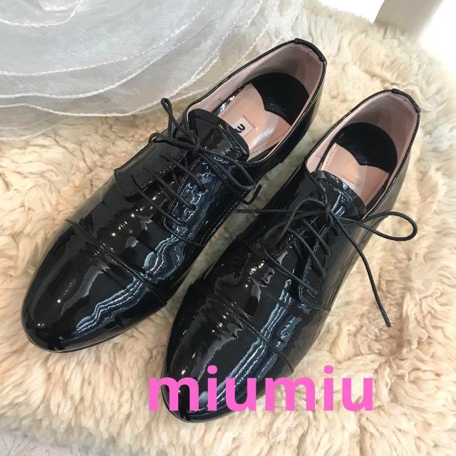 ☆美品☆miumiu　レースアップ　シューズ　ローファー　エナメル　ローヒールエナメル付属品