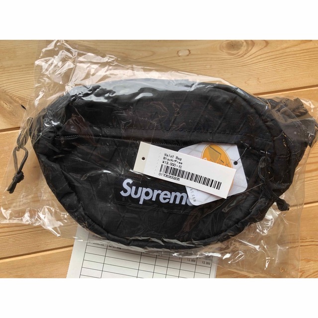 Supreme(シュプリーム)の［新品未使用］supreme waist bag シュプリーム ウエストバック メンズのバッグ(ショルダーバッグ)の商品写真
