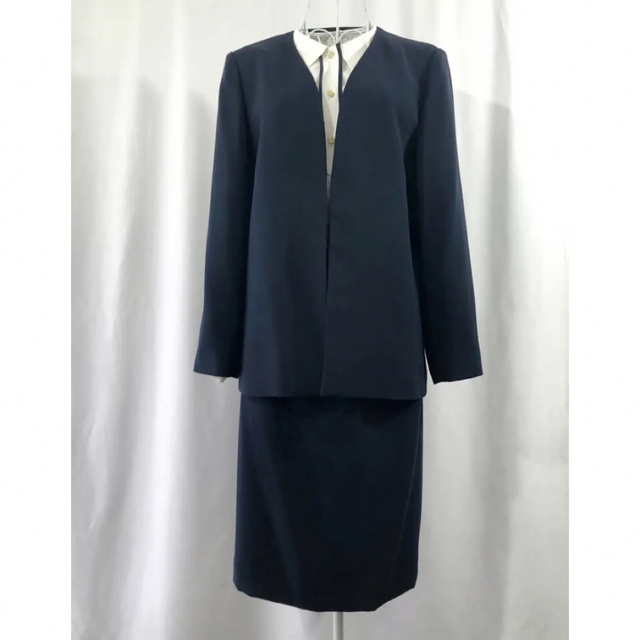 SOIR(ソワール)の3点セット 東京ソワール セレモニー ノーカラージャケット スカート ネイビー レディースのフォーマル/ドレス(スーツ)の商品写真