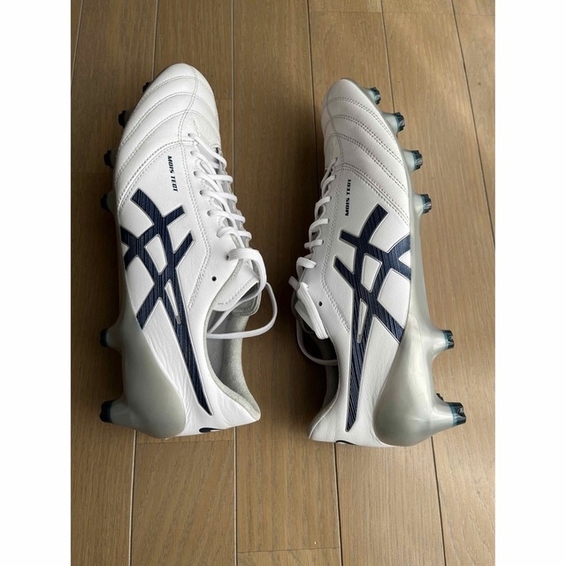 asics(アシックス)のDS LIGHT X-FLY4 27.5cm スポーツ/アウトドアのサッカー/フットサル(シューズ)の商品写真