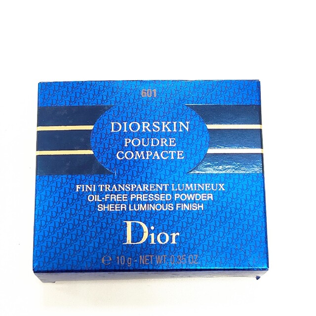 Dior(ディオール)のディオールスキン　プレストパウダー　601　トランスパラン ライト コスメ/美容のベースメイク/化粧品(フェイスパウダー)の商品写真