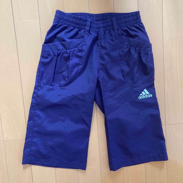 adidas(アディダス)のadidas ハーフパンツ　パープル　120 キッズ/ベビー/マタニティのキッズ服女の子用(90cm~)(パンツ/スパッツ)の商品写真