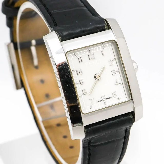 《希少》FENDI 腕時計 ホワイト レザー ヴィンテージ レディース