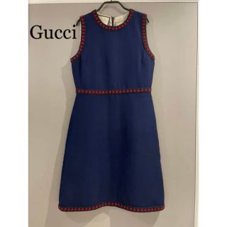 グッチ(Gucci)のGucci グッチ　ネイビーレッドステッチ膝丈ワンピース　40(ひざ丈ワンピース)