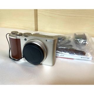 フジフイルム(富士フイルム)のFUJIFILM XF10 コンパクトデジタルカメラ 中古品 (コンパクトデジタルカメラ)