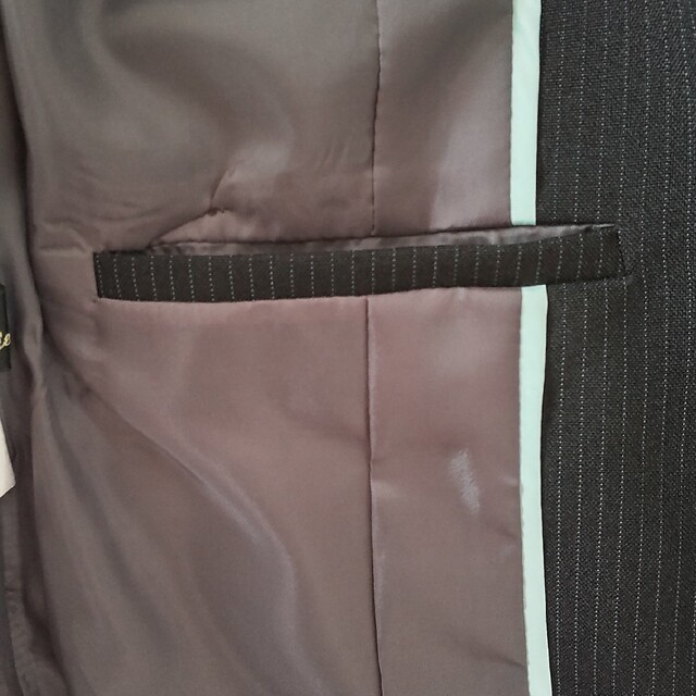 黒色スーツ ジャケット・スカート(新品・未使用 タグ付き) レディースのフォーマル/ドレス(スーツ)の商品写真