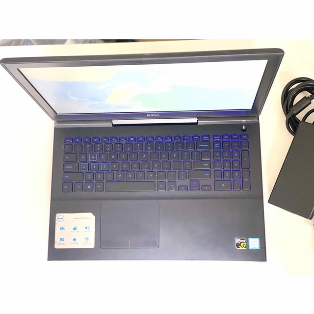 dell inspiron 7567 i5 7300hq 8gb /256gb