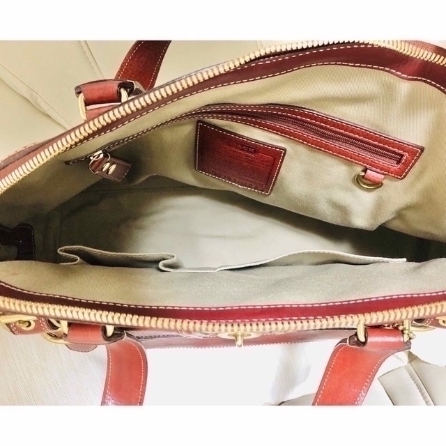 COACH - COACH コーチ 本革バッグ A4サイズ収納可 ワインレッドの通販