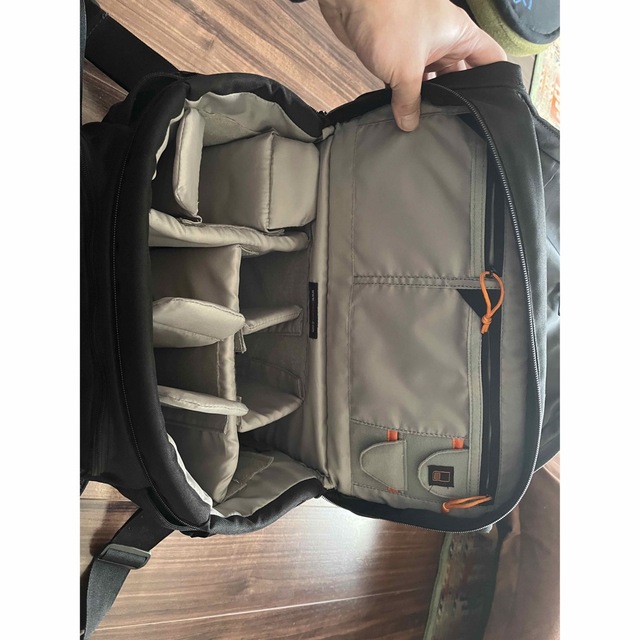 Lowepro  nova 200AW 3