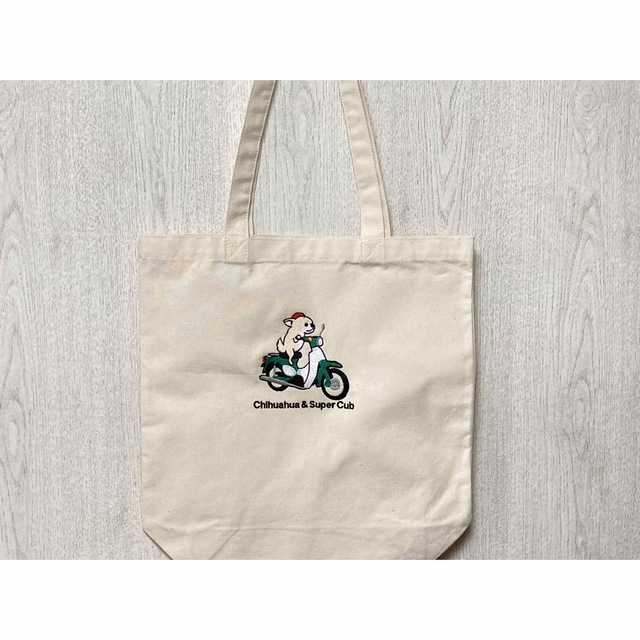 チワワとスーパーカブイラスト刺繍入りトートバッグ