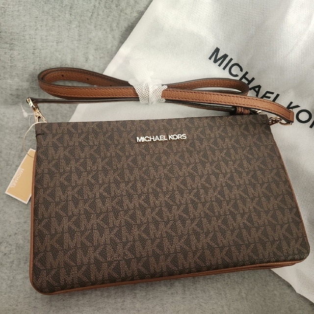 Michael Kors(マイケルコース)の新品未使用MICHAEL KORS ショルダー モノグラム マイケルコース レディースのバッグ(ショルダーバッグ)の商品写真