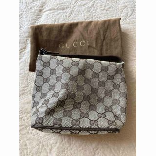 グッチ(Gucci)のGUCCI ポーチ　(ポーチ)