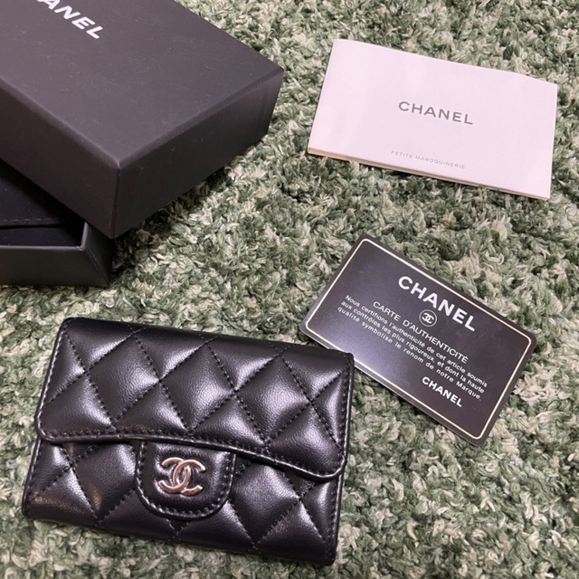 CHANEL シャネル　クラシックフラップ　カードケース