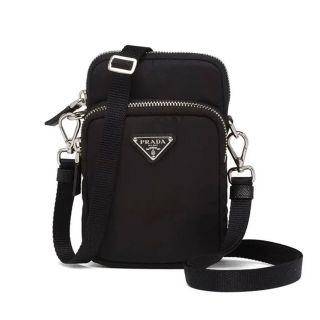 プラダ(PRADA)の新品未使用！送料込み★PRADA★フォンケース ReNylon ショルダーバッグ(ショルダーバッグ)