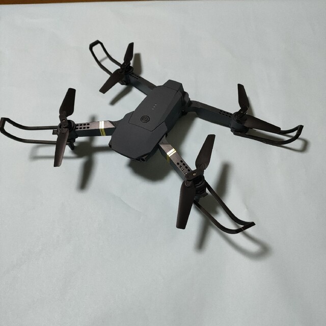 QUADCOPTER　DRONE　カメラ付き エンタメ/ホビーのおもちゃ/ぬいぐるみ(トイラジコン)の商品写真