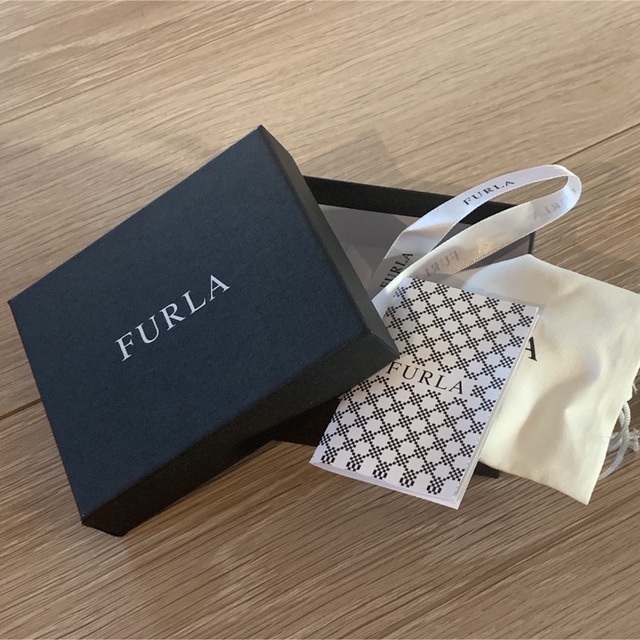Furla(フルラ)のfurla ボックス レディースのバッグ(ショップ袋)の商品写真