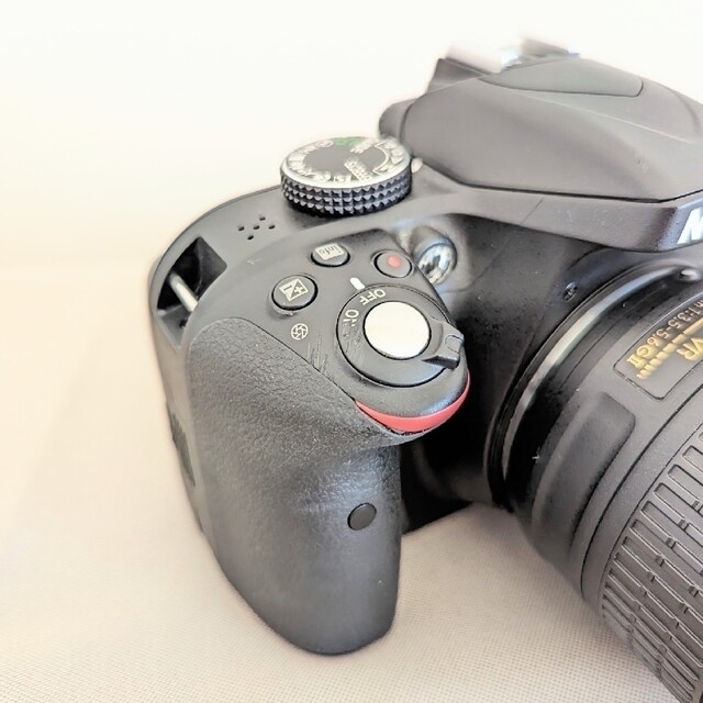 Nikon D3300 18-55 VR2 レンズキット BLACK Nikon D3300 18-55 VR2 レンズキット BLACK