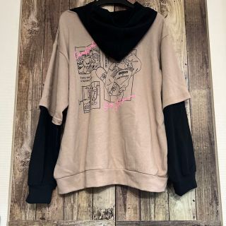 新品　Candyチュー　パーカー　ベージュ　バックプリント　袖切り替え　160(Tシャツ/カットソー)