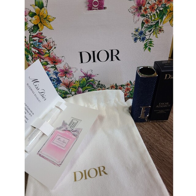 Dior(ディオール)のDior　アディクトリップスティックケース　インディゴデニム コスメ/美容のメイク道具/ケアグッズ(ボトル・ケース・携帯小物)の商品写真
