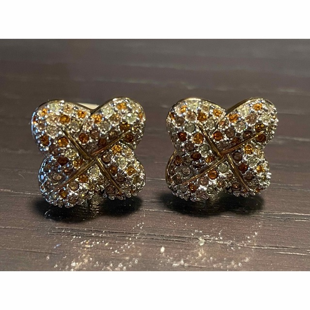 SWAROVSKI(スワロフスキー)のイヤリング レディースのアクセサリー(イヤリング)の商品写真