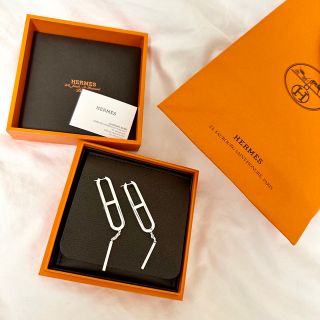 HERMES エルメス ラウンド ピアス ロゴ シルバー×オレンジ