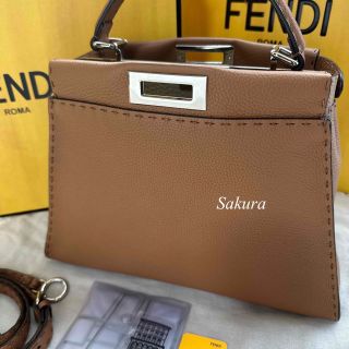 フェンディ FENDI ピーカブーセレリア追加お写真ページ