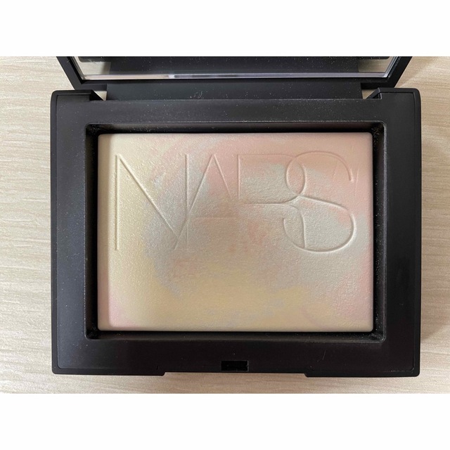 NARSリフ粉NARS 限定パウダー