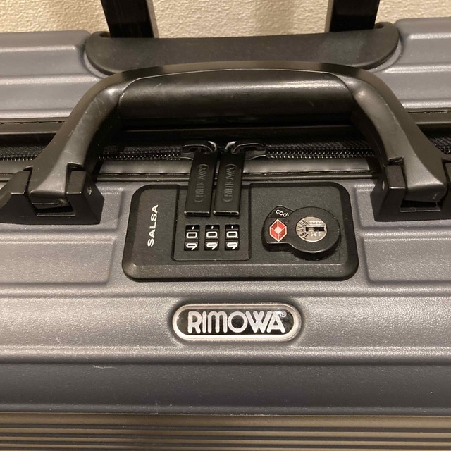 RIMOWA(リモワ)のRIMOWA サルサ25L  スーツケース　グレー メンズのバッグ(トラベルバッグ/スーツケース)の商品写真