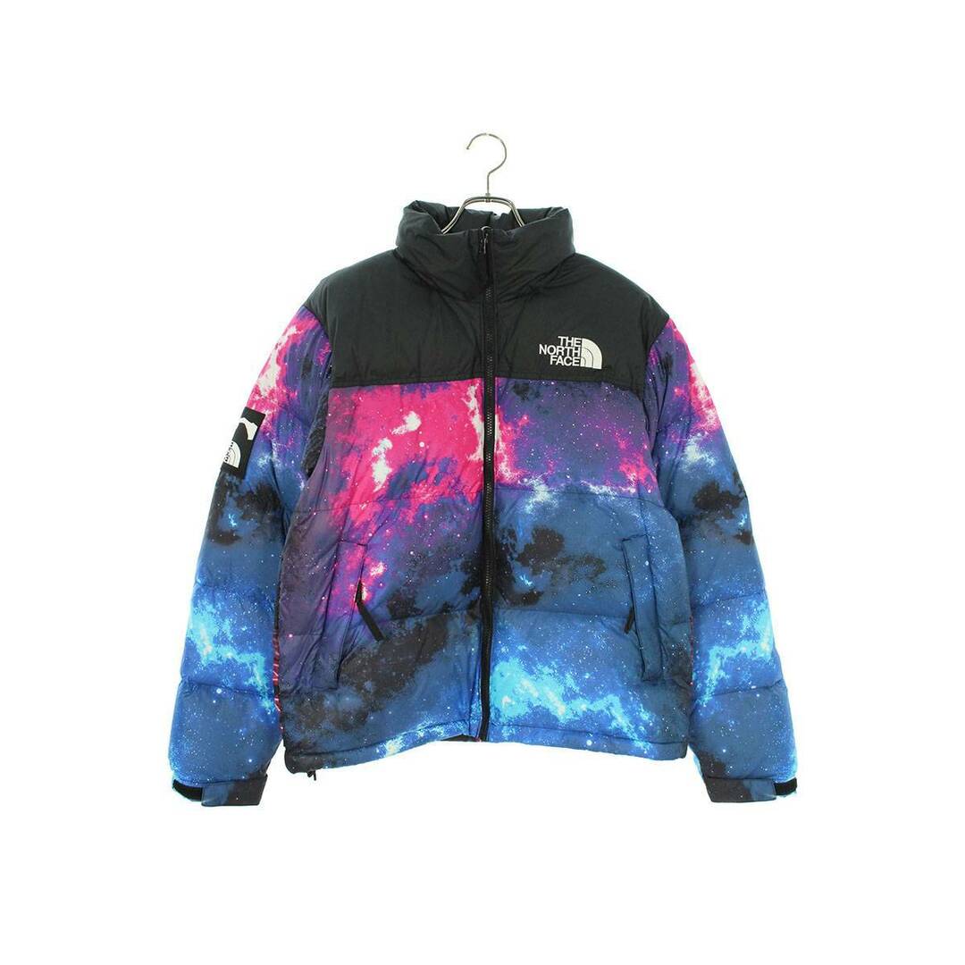 THE NORTH FACE(ザノースフェイス)のザノースフェイス ×インヴィンシブル   INVINCIBLE Printed Nuptse Jacket ギャラクシー総柄ダウンジャケット メンズ M メンズのジャケット/アウター(ダウンジャケット)の商品写真