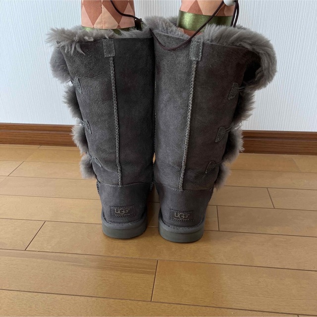 UGG(アグ)のUGG ムートンブーツ　２３センチ レディースの靴/シューズ(ブーツ)の商品写真