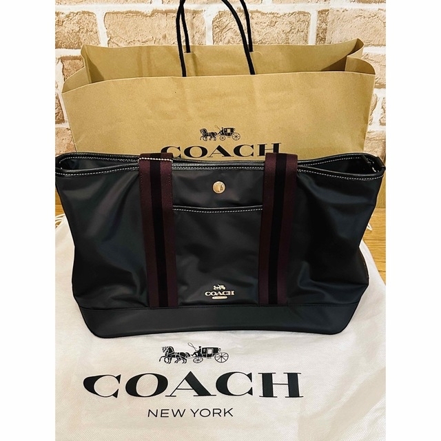 COACH(コーチ)のコーチナイロントートバック(ブラック) レディースのバッグ(トートバッグ)の商品写真