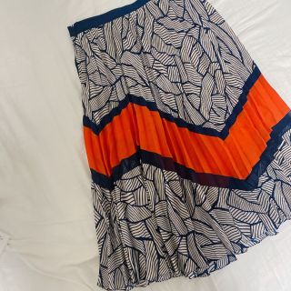 ダイアンフォンファステンバーグ(DIANE von FURSTENBERG)のDiane Von Furstenberg プリーツスカート　美品(ひざ丈スカート)