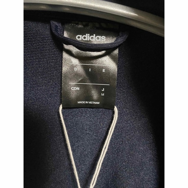 adidas(アディダス)のadidasアディダス　レディースジャージジャケットＭ レディースのジャケット/アウター(その他)の商品写真