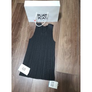 プリーツプリーズイッセイミヤケ(PLEATS PLEASE ISSEY MIYAKE)の今季！高島屋イッセイミヤケPLEASE購入！完売定番商品20900円(カットソー(半袖/袖なし))