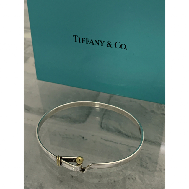 Tiffany & Co.(ティファニー)のヴィンテージティファニー コンビ　フックアンドアイ　バングル 18K レディースのアクセサリー(ブレスレット/バングル)の商品写真