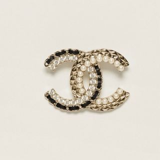 シャネル(CHANEL)のCHANEL シャネル CCマークブローチ 正規品 (ブローチ/コサージュ)